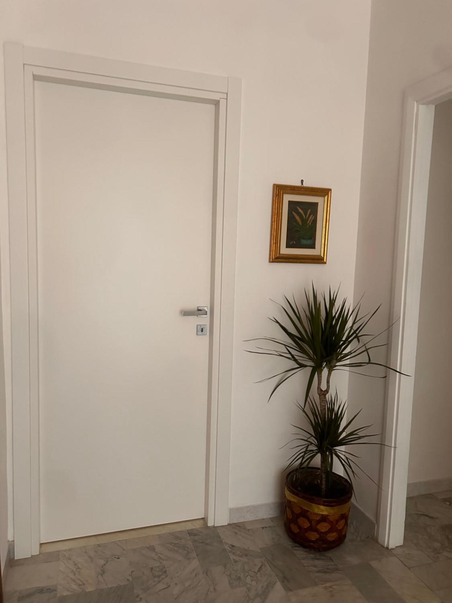 La Casa Di Michelle Hotel Foggia Luaran gambar