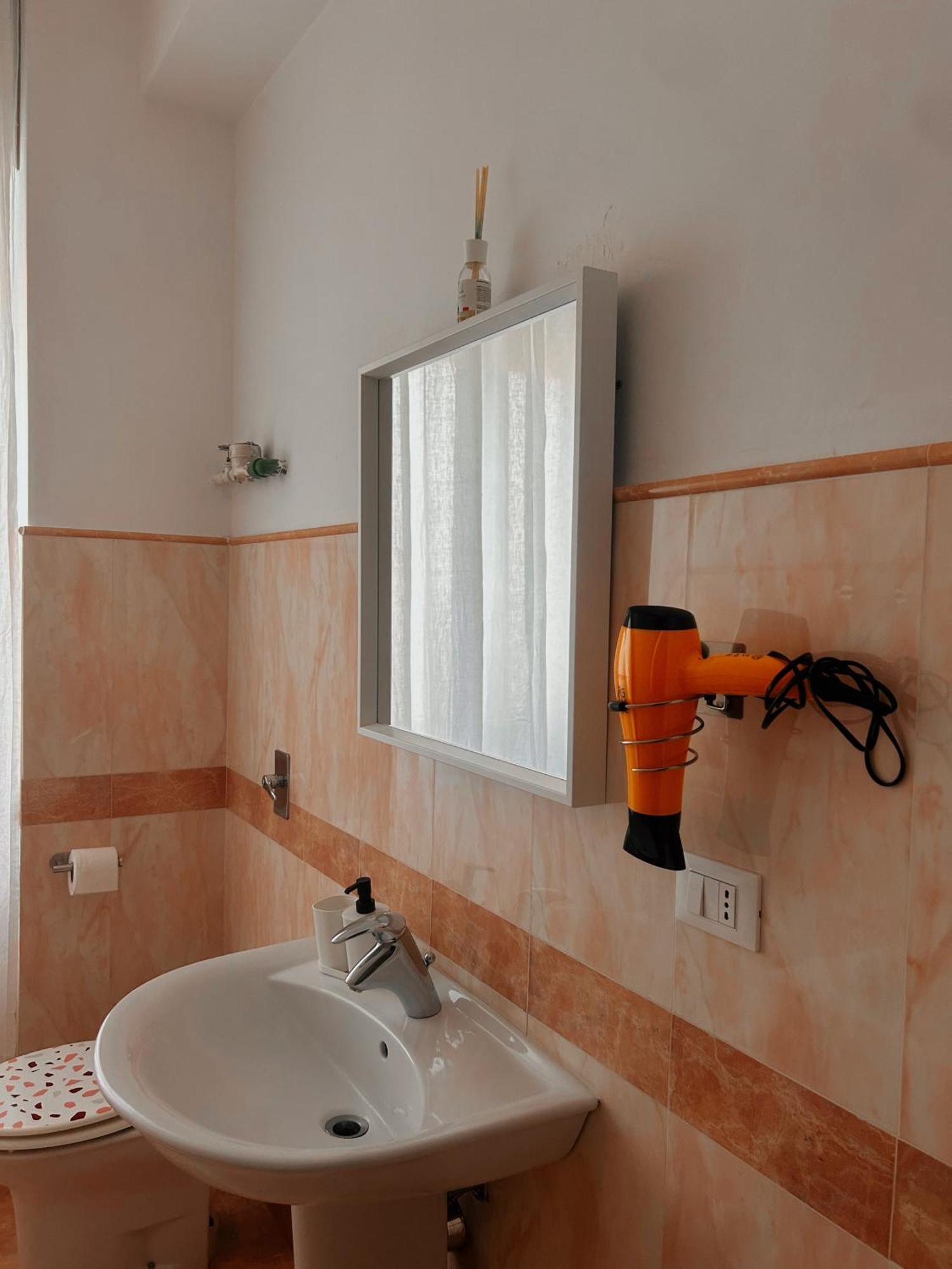 La Casa Di Michelle Hotel Foggia Luaran gambar